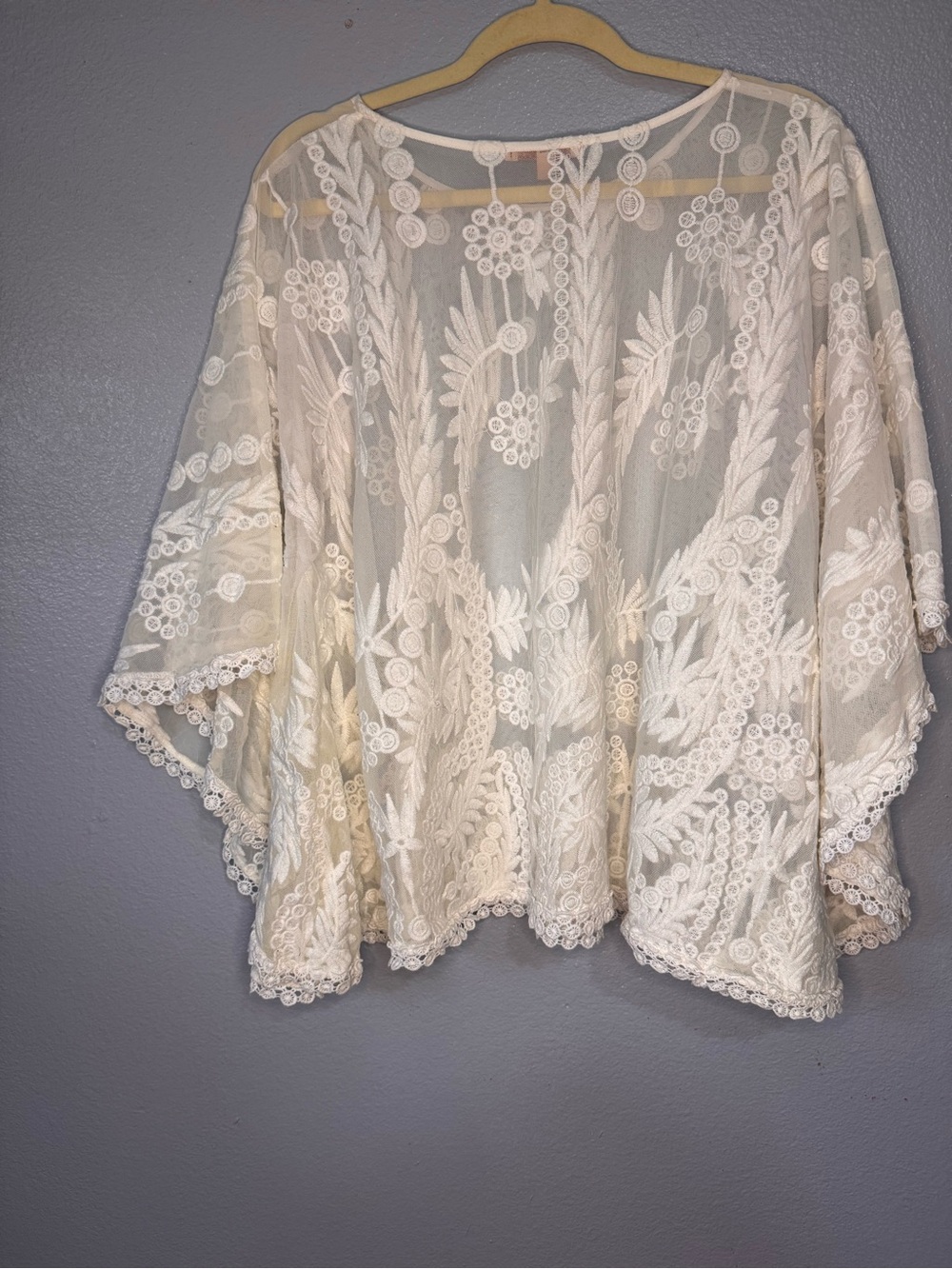 Gibson Latimer White Embroidered Lace Kimono Top Boho Sheer Flowy Cover Up Large - Picture 6 of 8